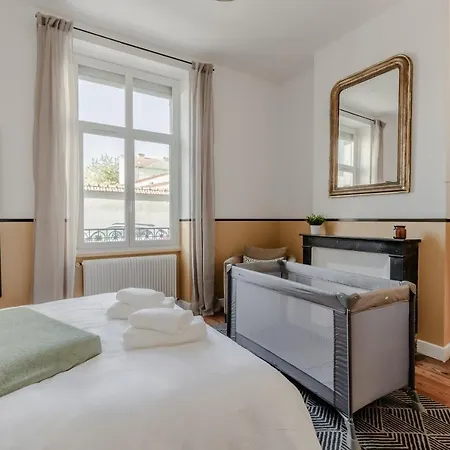 Spacieux Avec Cour Parfait Pour Famille Et Amis Апартаменты Реймс